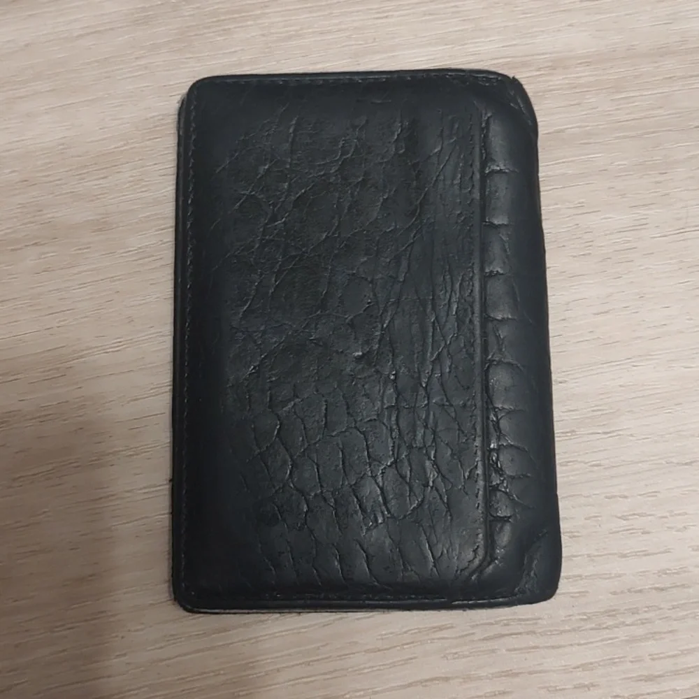 Saint Laurent Paris Crocodile Embossed Bifold Card Holder-minimalist Wallet 🖤